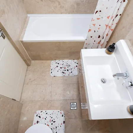 Skyline I 1 Bedroom On Nerva Traian * Boekarest