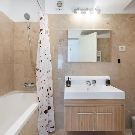 Skyline I 1 Bedroom On Nerva Traian