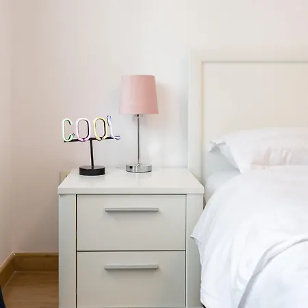 Skyline I 1 Bedroom On Nerva Traian * Boekarest