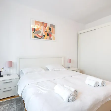 Skyline I 1 Bedroom On Nerva Traian