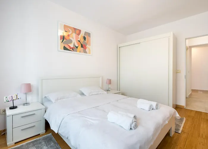 Skyline I 1 Bedroom On Nerva Traian *