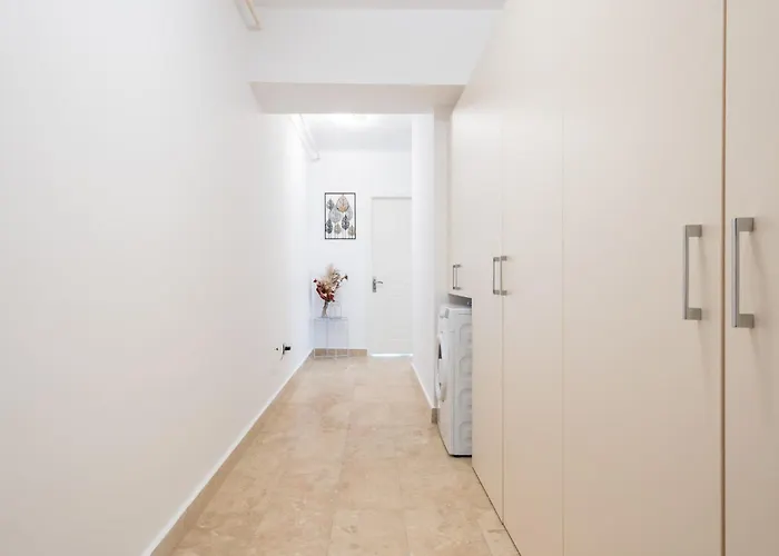 公寓 Skyline I 1 Bedroom On Nerva Traian *