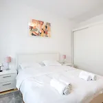 Skyline I 1 Bedroom On Nerva Traian
