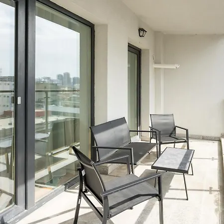 Skyline I 1 Bedroom On Nerva Traian דירה *