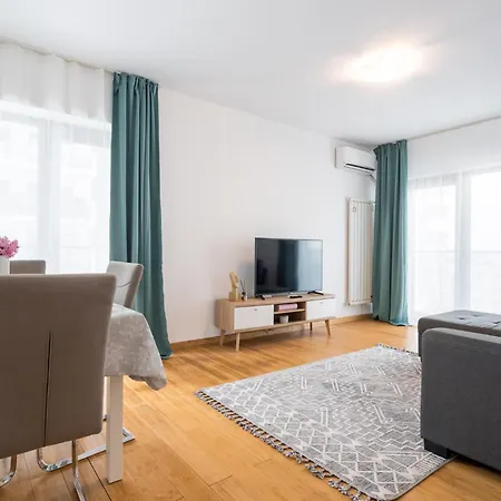 Skyline I 1 Bedroom On Nerva Traian דירה *