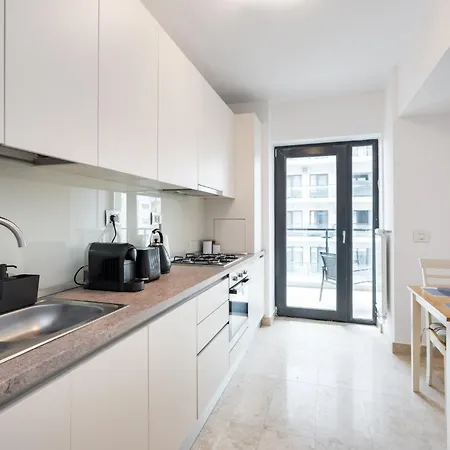Skyline I 1 Bedroom On Nerva Traian * בוקרשט